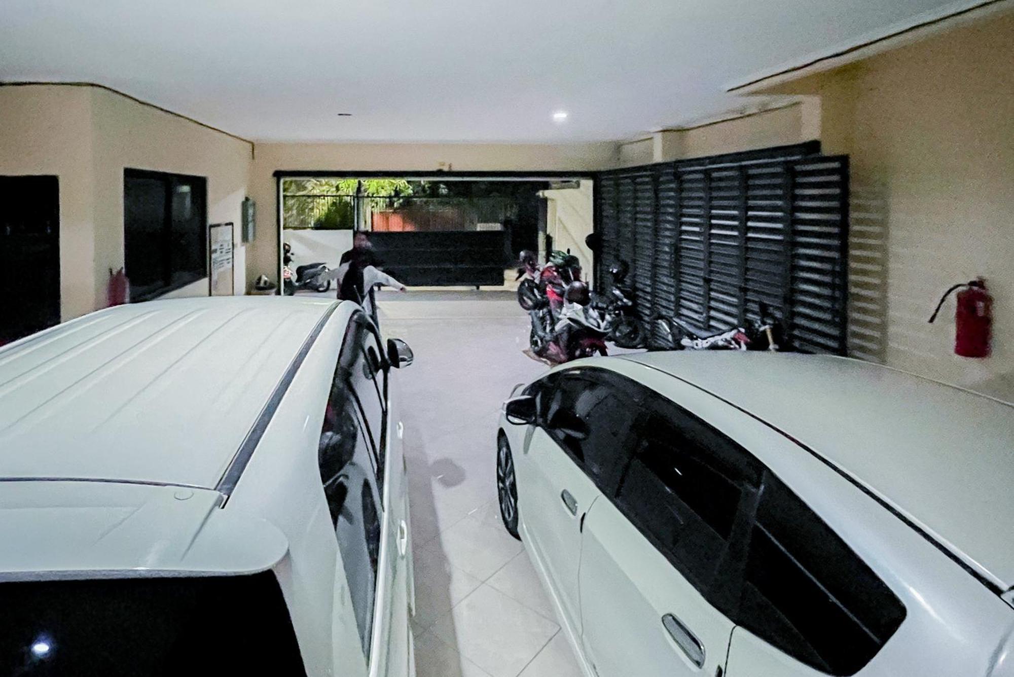 Reddoorz At Graha 99 Simomulyo Hotel Surabaya Luaran gambar