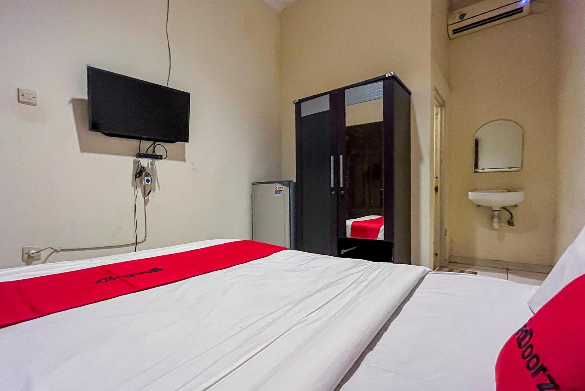 Reddoorz At Graha 99 Simomulyo Hotel Surabaya Luaran gambar